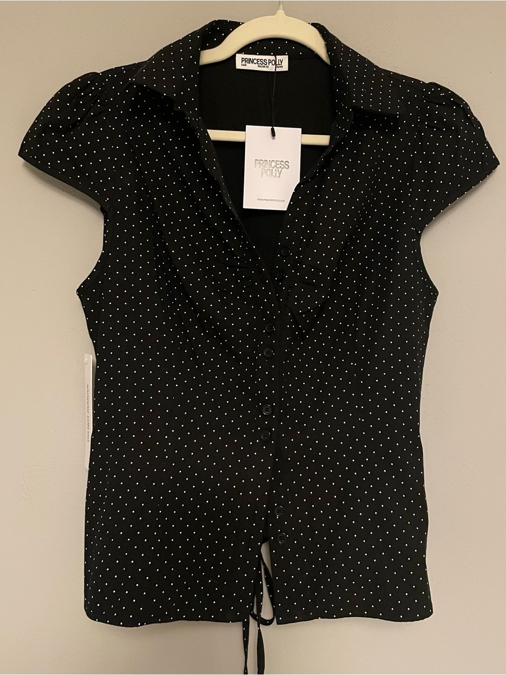 NWT Princess Polly Arianwyn Top - Black Polka Dot Button-Front Top - size 8